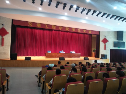 1526976380067052849.jpg 学生大会2.jpg