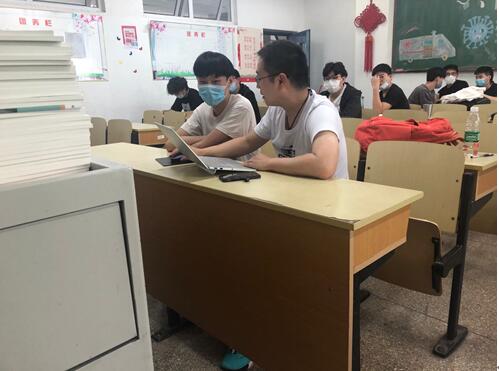 汽车工程学院校企合作企业“途虎养车”在我院开展校园宣讲活动