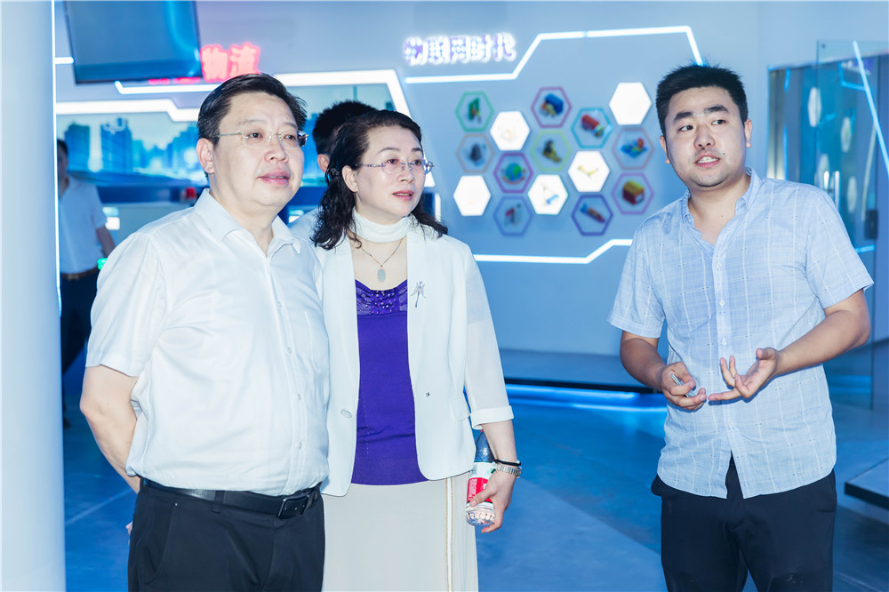 1596789942504085798.jpg IMG_5874.jpg