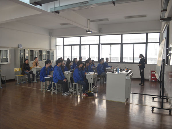 1482295381529032458.jpg 52.jpg