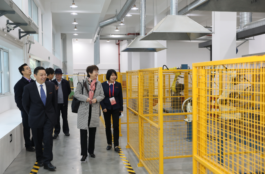 1542719240776021728.png blob.png