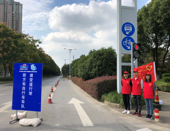 1539342761132003199.png blob.png