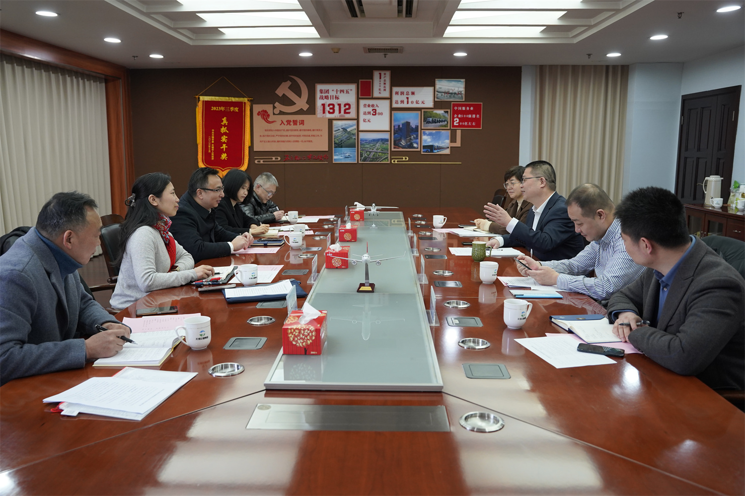 学校与市交通产业集团开展校企合作洽谈