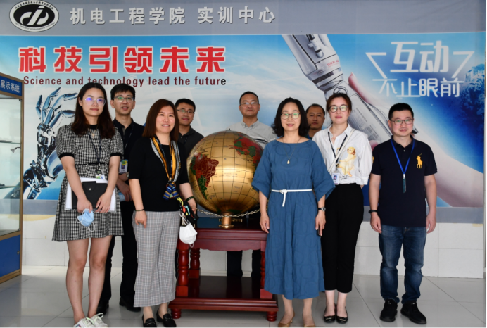 机电工程学院与华虹半导体(无锡)有限公司洽谈校企合作