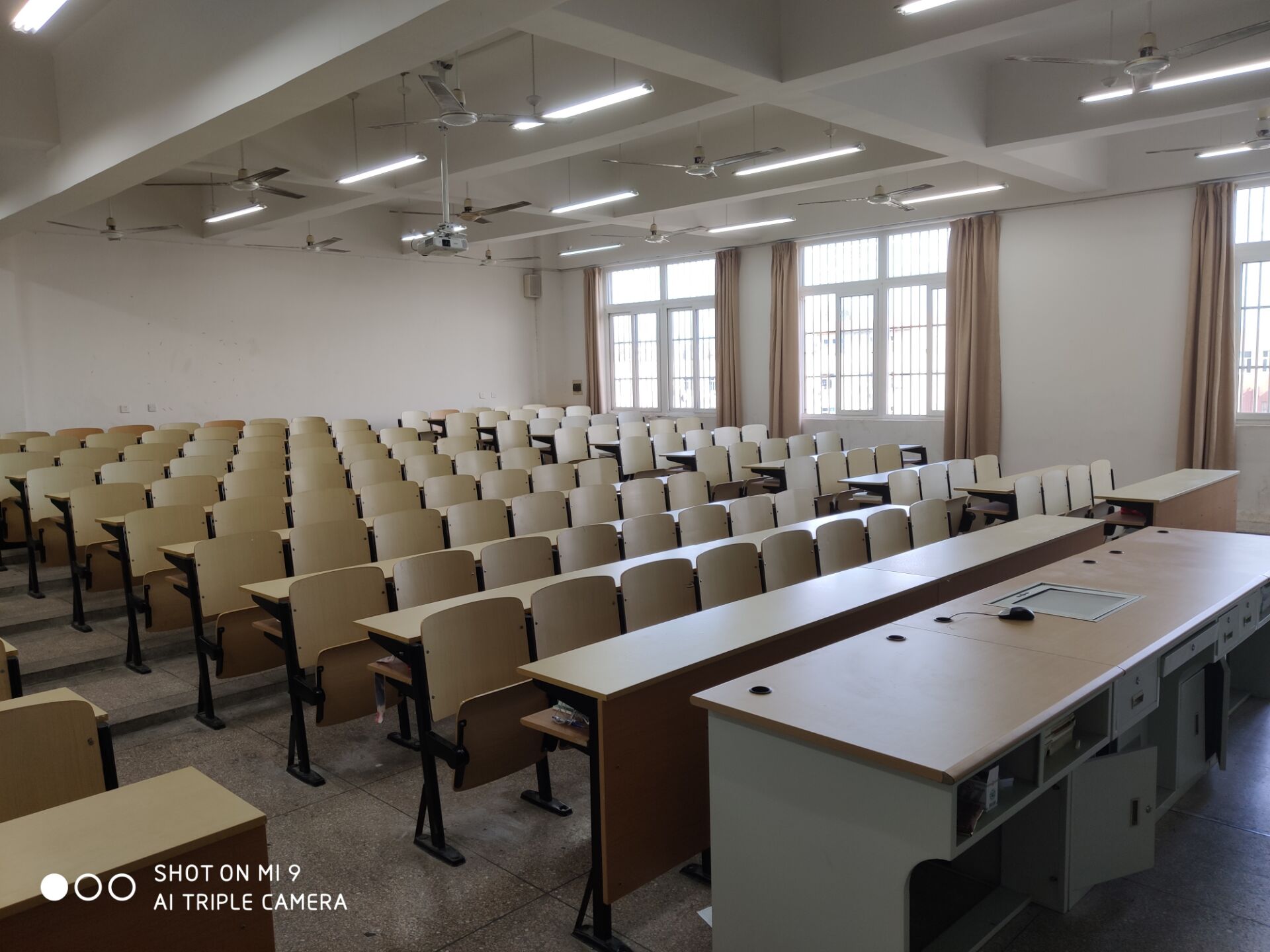 学军人之风采,强自身之素质 ---交通工程学院2020级新生军训圆满结束